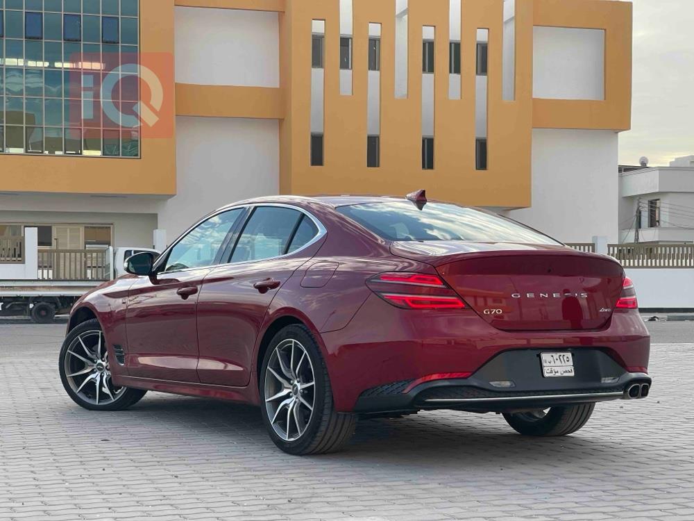 جێنسس G70